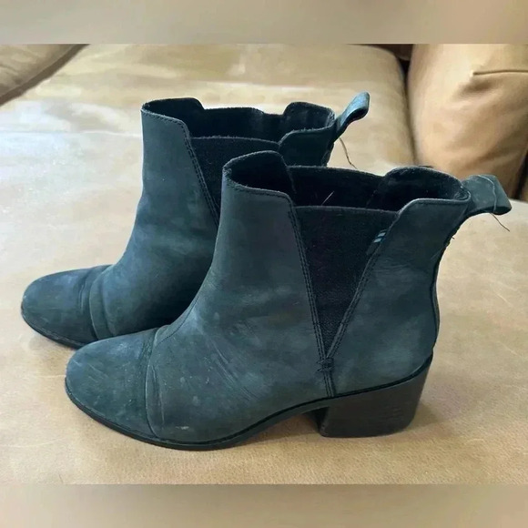 TOMS Women's Esme Bootie Black Leather Size 8.5 - Picture 2 of 8